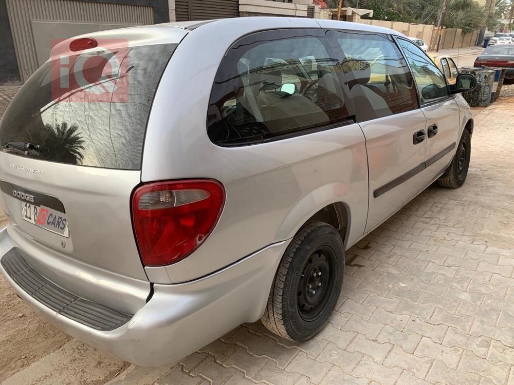 دودج كارافان